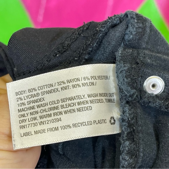 Isabel Maternity, Skinny Over the Belly Jeans, Black. Size 6. Good used cond! - Picture 5 of 5